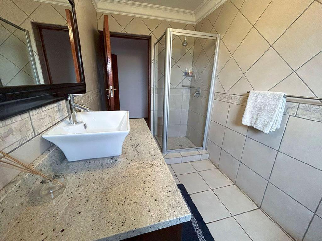 Royal Guesthouse Mtunzini Bilik gambar